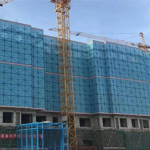 外架钢网片与冲孔金属板网 现代建筑施工安全防护的硬核选择